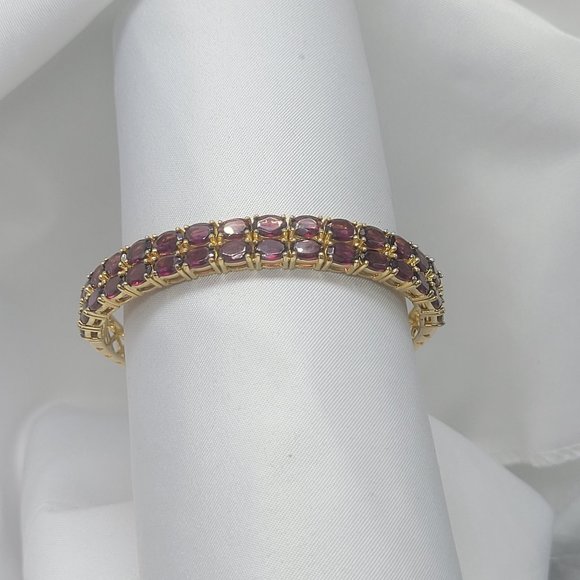 NWOT Gold open end ruby  bracelet - Picture 1 of 8